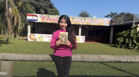 Niña de 9 años comparte estudios bíblicos durante el recreo